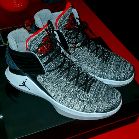 Air Jordan XXXll - Picture 9 of 10